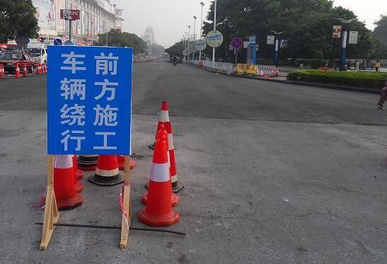 重磅！鄭州將取締馬路停車場(chǎng) 人行道禁設(shè)停泊位